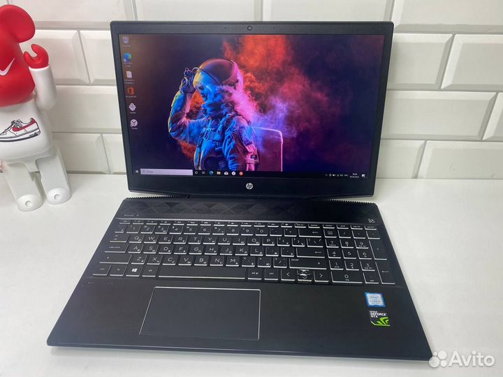 HP pavilion gaming Core i5 8300H/GTX1060/Ram 8gb