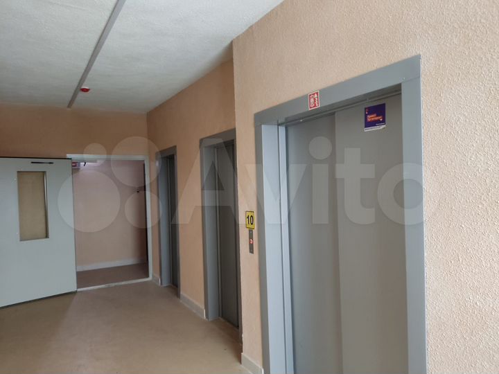 2-к. квартира, 71,4 м², 10/17 эт.