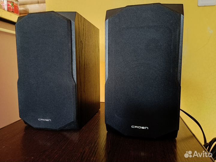 Компьютерные колонки 2.0