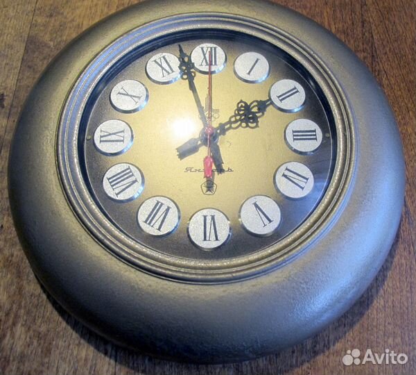 Часы настенные электромеханические 
