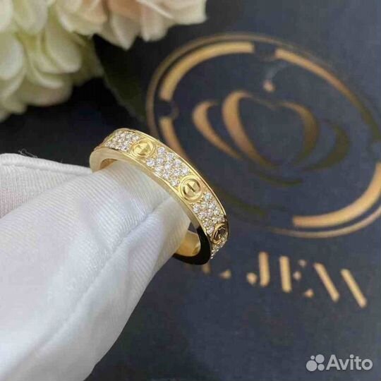 Кольцо Cartier Love с бриллиантовым паве 0,22ct