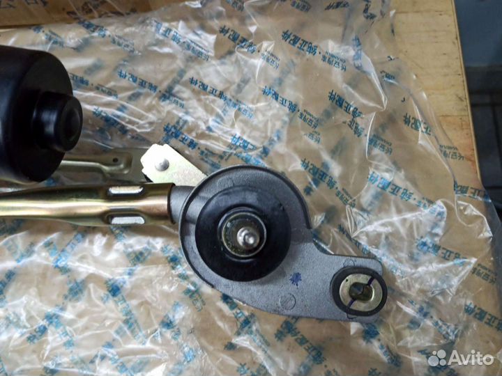 Трапеция стеклоочистителей на Changan CS35