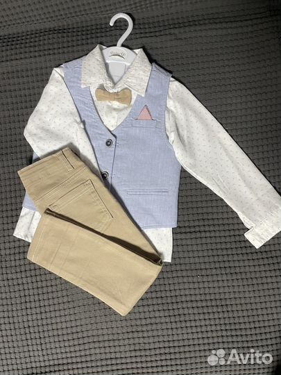 Костюм тройка на мальчика 104