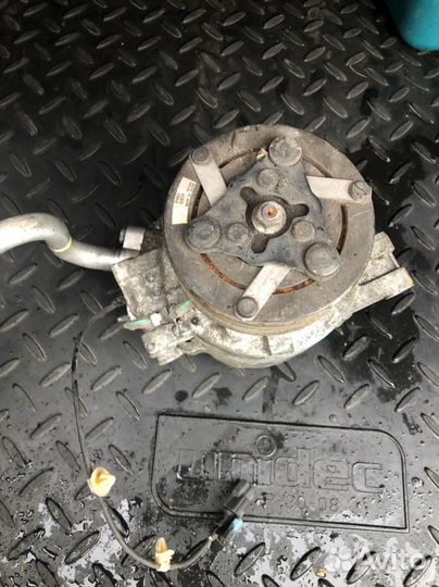 Компрессор кондиционера honda civic 4d