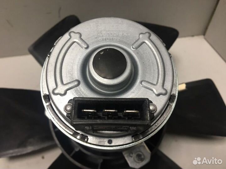 Вентилятор радиатора Volkswagen Passat B3