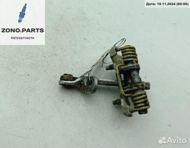 Ограничитель открывания двери передней 62540 на Peugeot 206