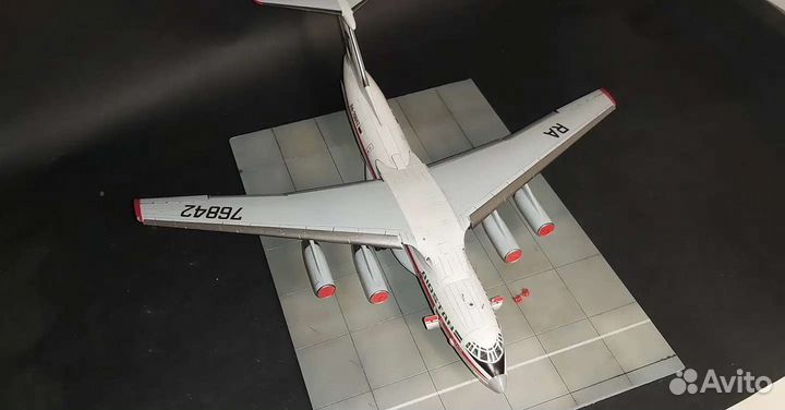 Модель самолета Ил-76 тд