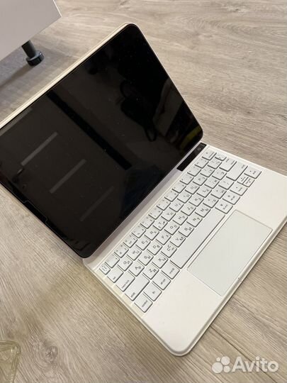 Apple iPad air 10.9 wi-fi 256gb 2022 года