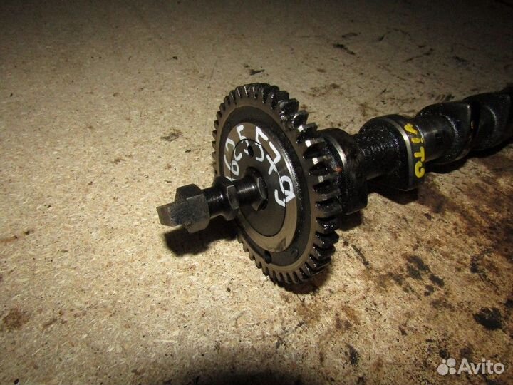 Распредвал впускной Vito (638) 1996-2003