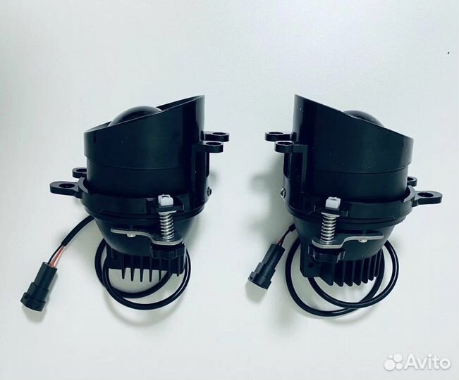 Светодиодные туманки ZMB 70W линза Toyota