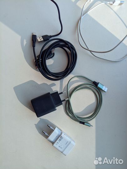 Кабель и адаптер в асортименте