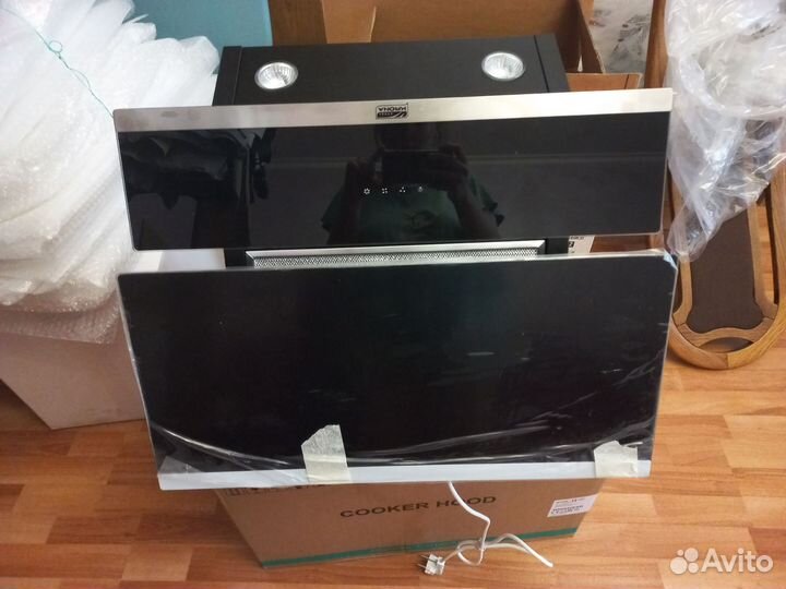 Кухонная вытяжка hilda niga irida