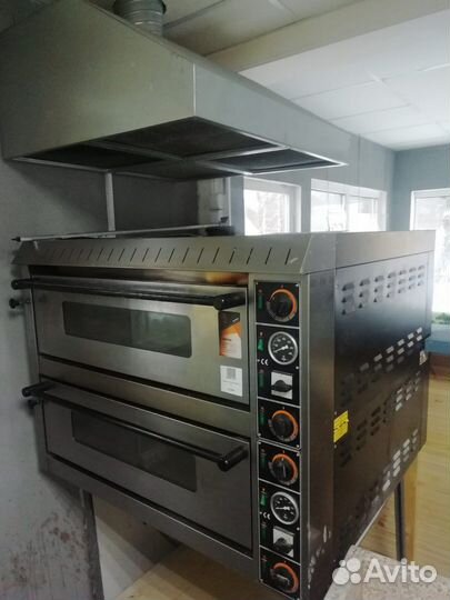 Зонт вытяжной с жироуловителем