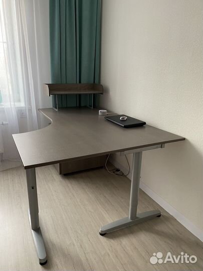 Компьютерный стол Икеа Галант