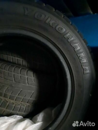 Yokohama 104ZR 235/65 R17