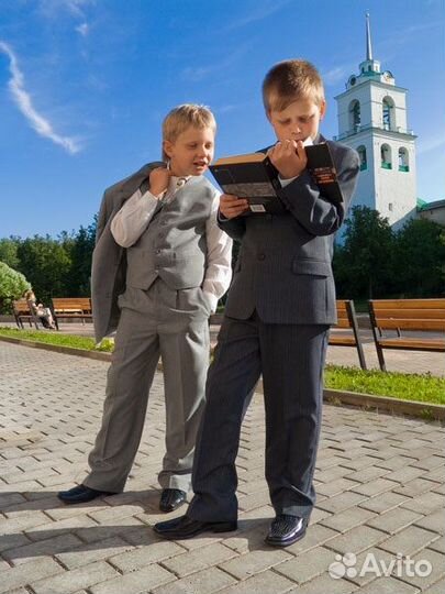 Фотограф, дизайнер, художник по витражам