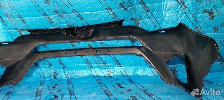 Передний бампер рав 4 4 с решеткой радиатора 15-19