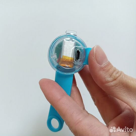 Подвесной светящийся брелок на ошейник собак