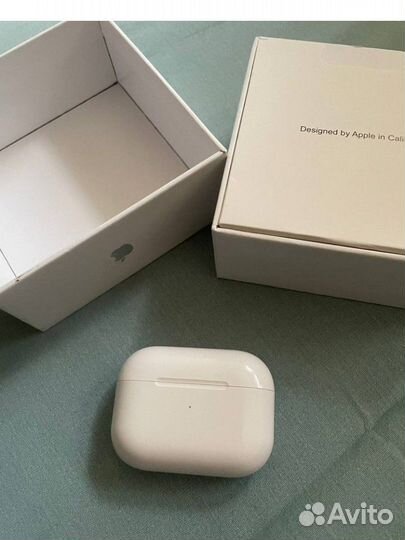 Беспроводные наушники apple airpods, новые