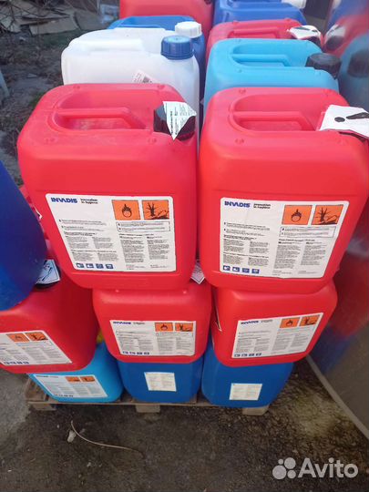 Канистра пластиковая 20 литров