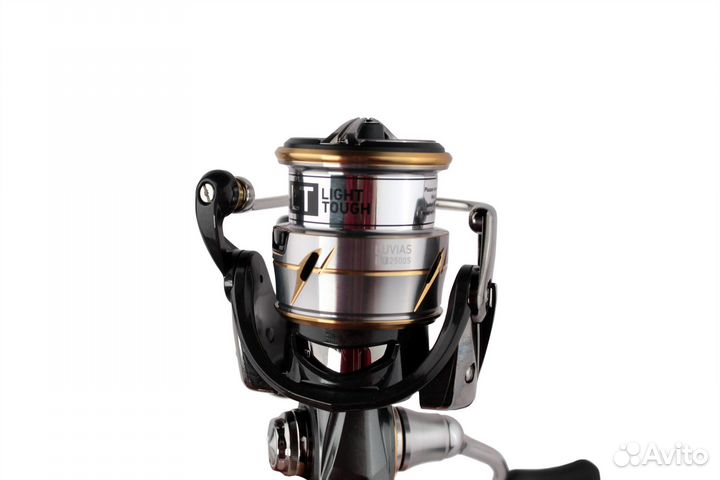 Катушка daiwa 20 luvias FC LT