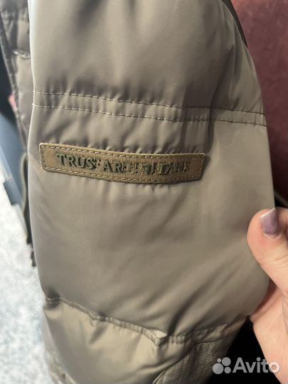 Пуховик мужской Trussardi 46 р