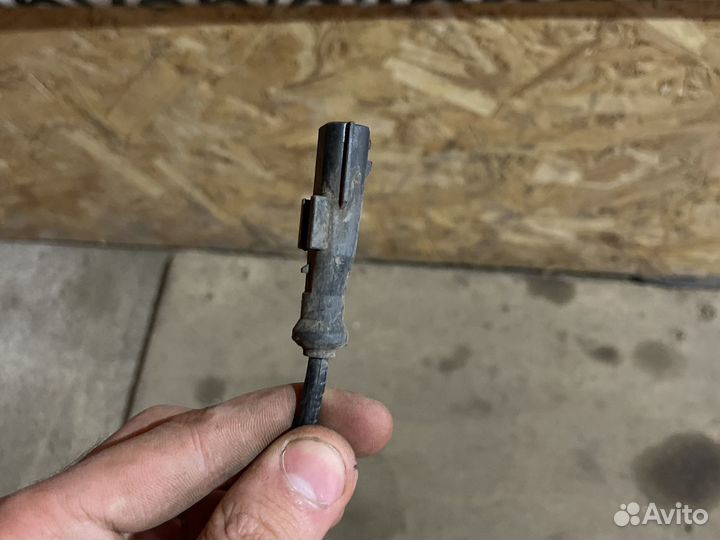 Датчик ABS Renault Logan 1