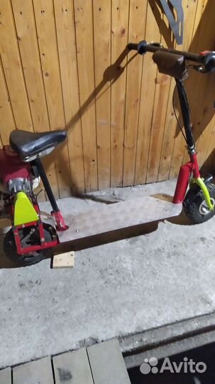 Самокат детский с двигателем