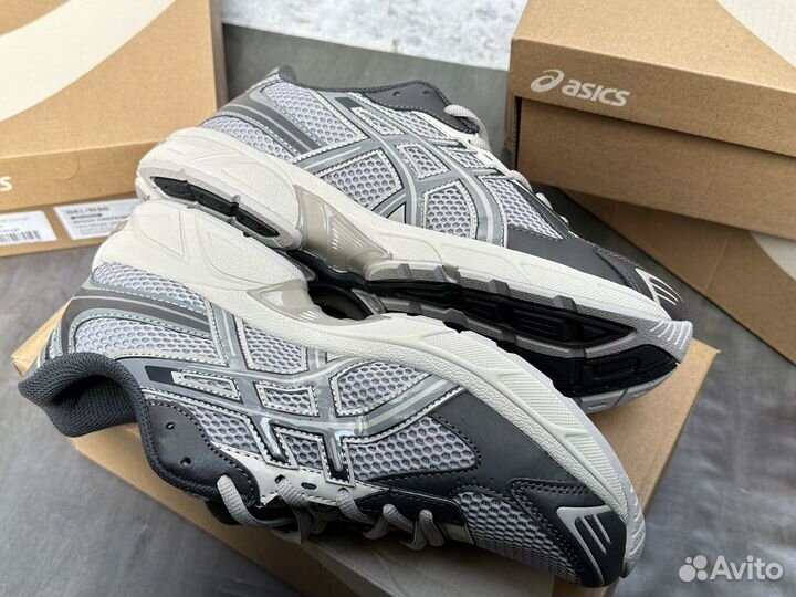 Кроссовки asics (оригинальное качество)