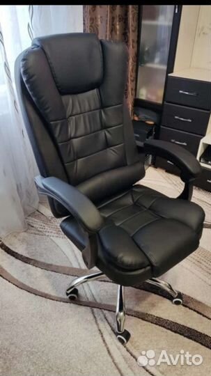 Кресла офисные/ компьютерные/ черное/белое