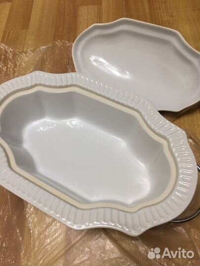 Фарфоровая посуда блюдо