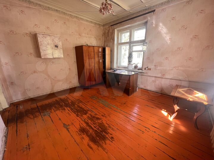 Комната 14 м² в 3-к., 3/3 эт.