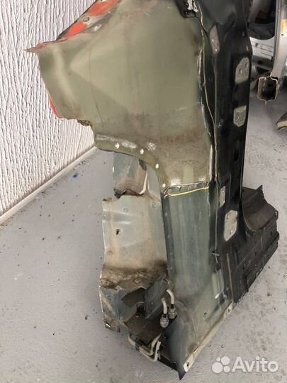 Четверть передняя левая Tesla Model S 2012