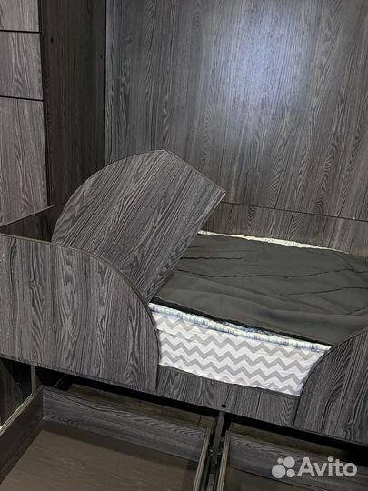 Детская кровать с матрасом