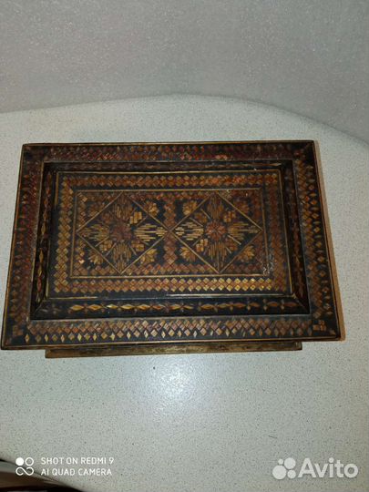 Шкатулка деревянная с инкрустацией из соломки СССР