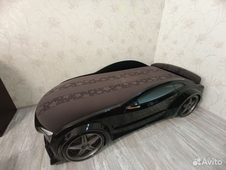 Детская кровать машина с матрасом