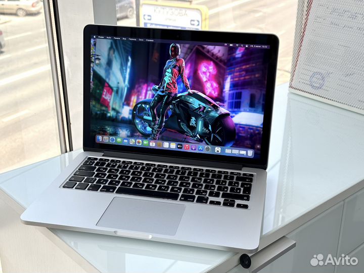 Macbook pro 13 Retina 2014 год 8Гб Core i5 16Ц