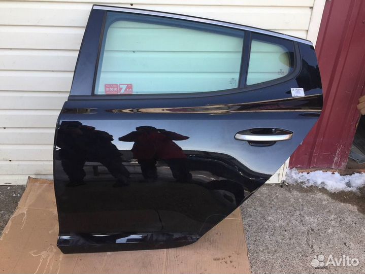 Дверь задняя левая Киа Стингер