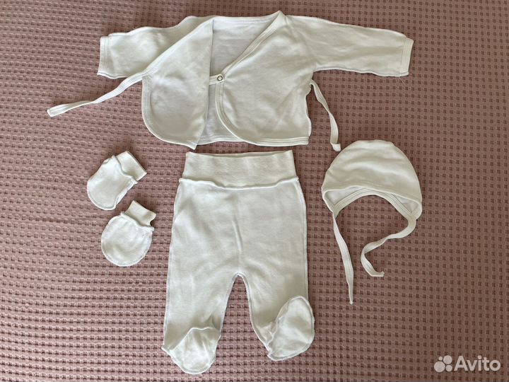 Конверт + комплект на выписку