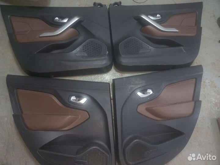 Дверные карты LADA x-ray