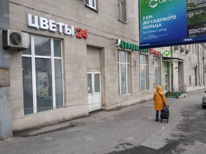 Продам торговое помещение, 327 м²