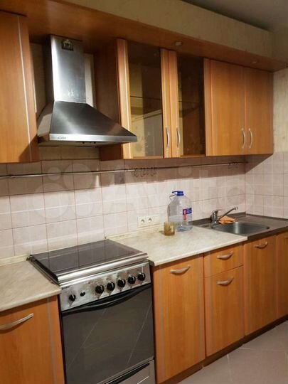 2-к. квартира, 50 м², 1/10 эт.