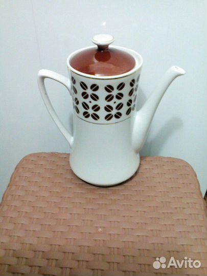 Кофейники фарфоровыe/СССР-Рига/гдр