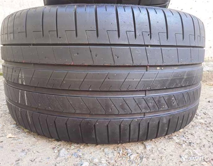 Pirelli P Zero 305/30 R21 97Y