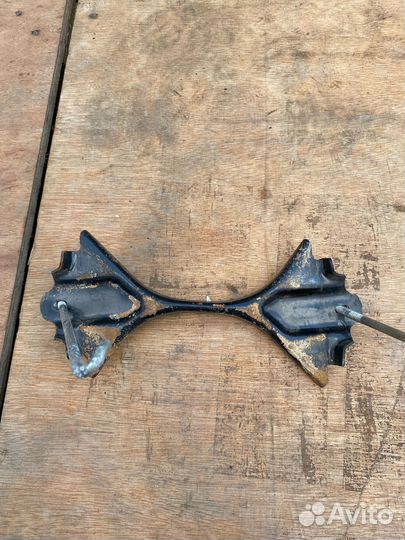 Скобы крепления акб Mazda CX5 KE