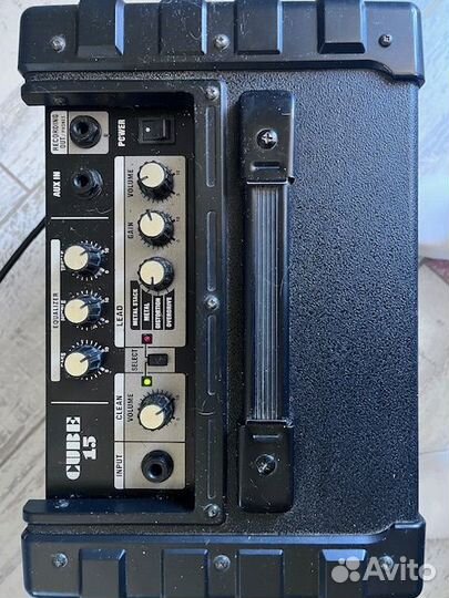 Гитарный комбоусилитель