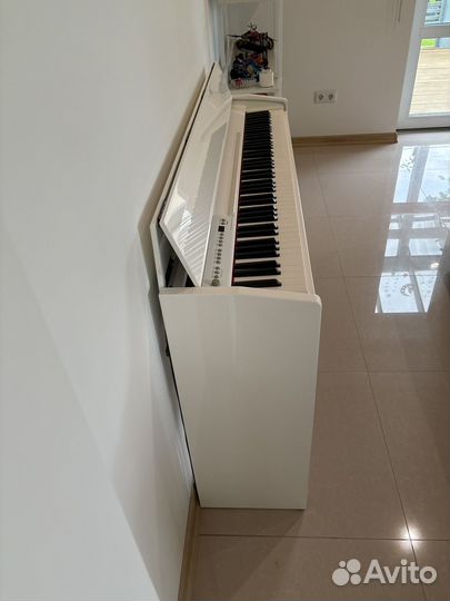 Цифровое пианино roland белое F110