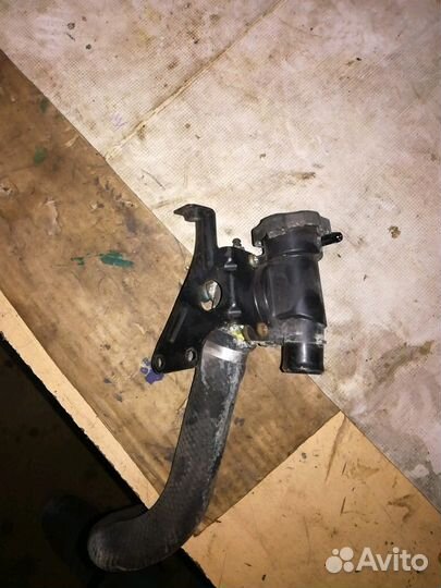 Корпус термостата Kawasaki zzr400-1