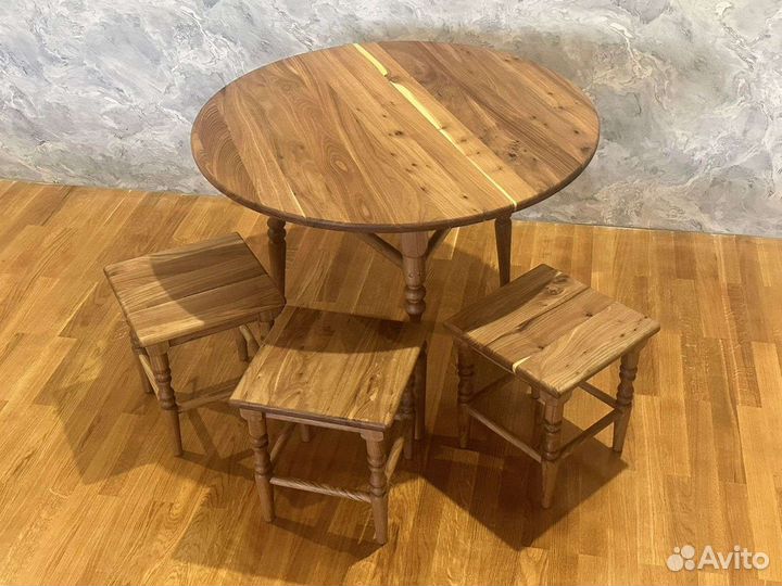 Стол и Табуреты (комплект)