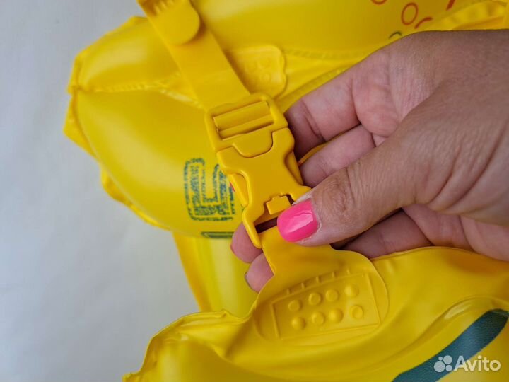 Жилет плавательный детский